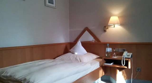 Hotel Restaurant Froböse, Rezervasyon Otel Versmold Kuzey Ren-Vestfalya