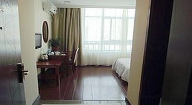 GreenTree Inn Wuxi Yinxiu Road Wanda Plaza Hotel, Varaa Hotelli Hotellit Wuxi pysäköinnillä, Pysäköinti
