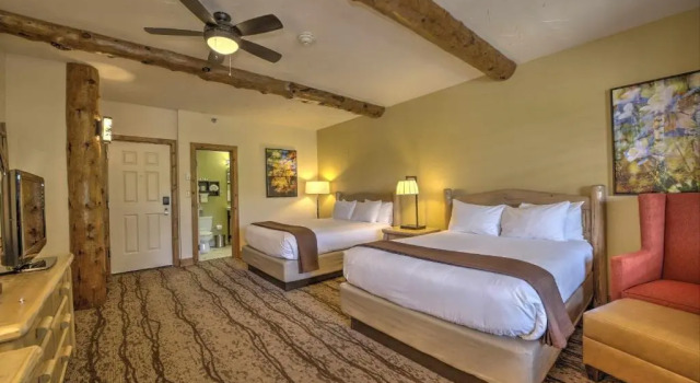 Четырёхместный номер Standard The Lodge at Breckenridge