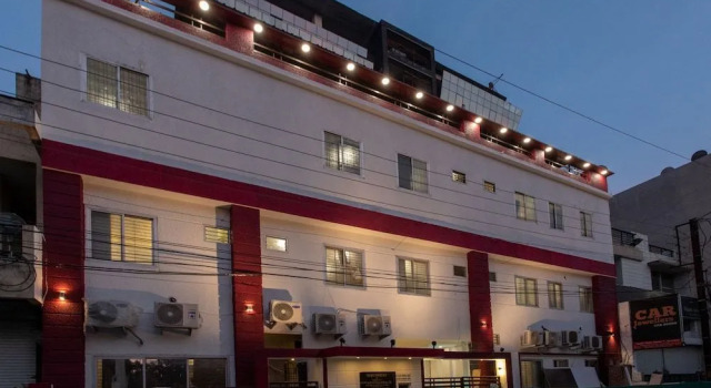Oyo22734 Hotel Aarav 94