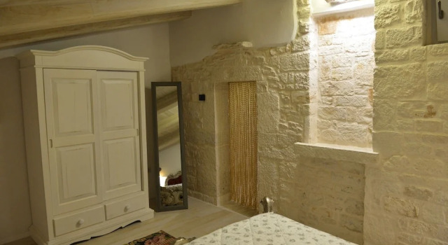 Gatto Bianco Case d'Allora, Book Hotel Alberobello Bari Province