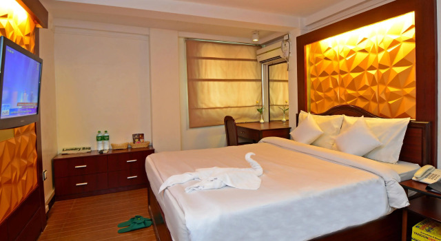 Clover Hotel, Забронировать Отель Бахан , рядом с Пагода Шведагон