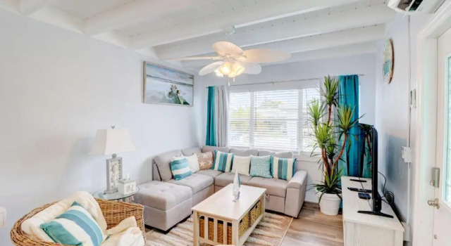 Коттедж Family Couples Getaway Sleeps 6 Guests