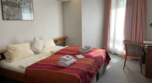 Двухместный номер Standard c 1 комнатой с видом на город Hotel Corsten - Home of Lukes Steaks & More - Heinsberg