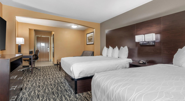 Четырёхместный люкс Best Western Plus Denton Inn & Suites