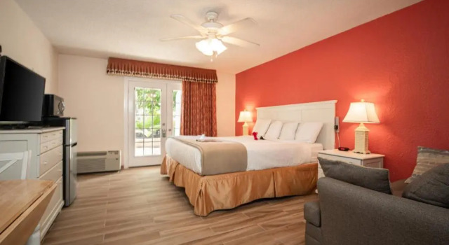 Номер Standard Island Sun Inn & Suites - Historic Venice & Beach Getaway