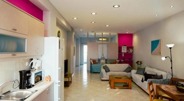 Апартаменты Beach house at Derveni