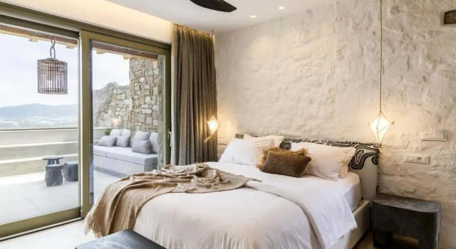 Полулюкс Deluxe Panormos Bay Suites
