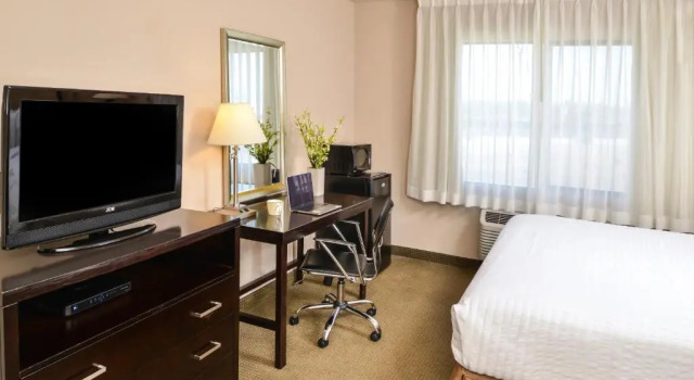 Номер Standard Courtyard by Marriott Chino Hills