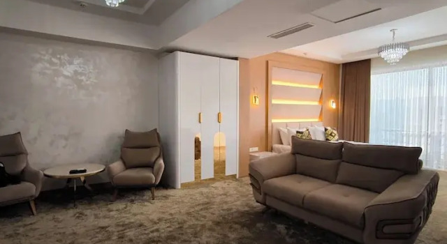 Люкс Luxury Saroy Gardens Hotel