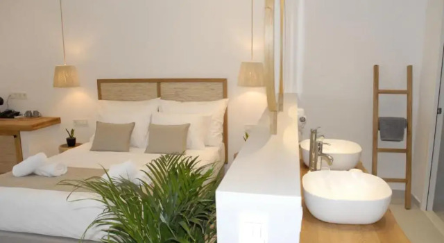 Полулюкс Aqua Blu - Adults Only  by Checkin