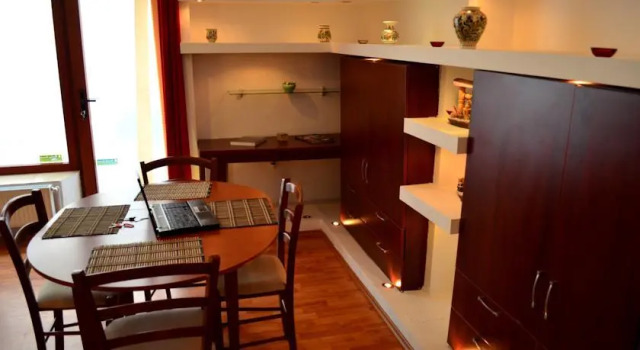 Museum Studio, Varaa Hotelli Cluj-Napoca 