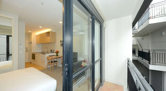 Студия Superior West Fitzroy Apartments