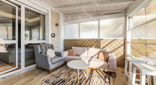 Vista Mare Horizon Beachfront 1BR Apartment