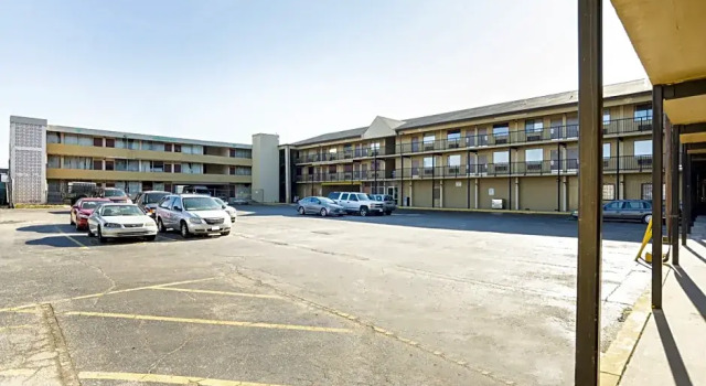 Oyo Hotel Baltimore Hwy 40, Rezerwuj Hotel Baltimore Maryland