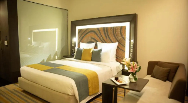 Номер Superior Novotel Kolkata Hotel and Residences