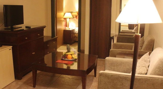 Полулюкс Belle Vue Hotel