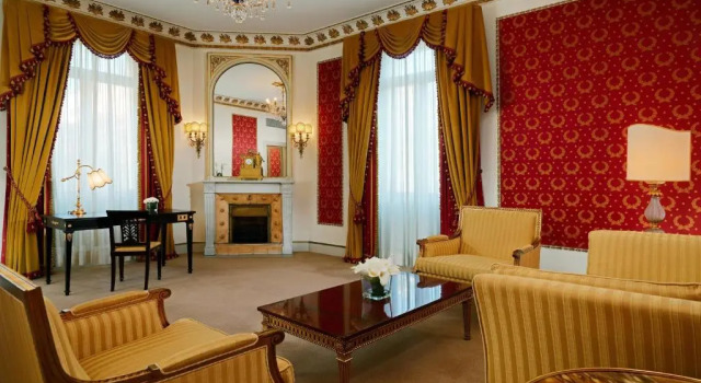 Двухместный полулюкс Отель The Westin Excelsior Rome