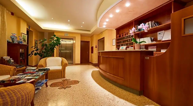 Hotel Belvedere, Забронировать Отель Отели в центре Торри-дель-Бенако, в центре
