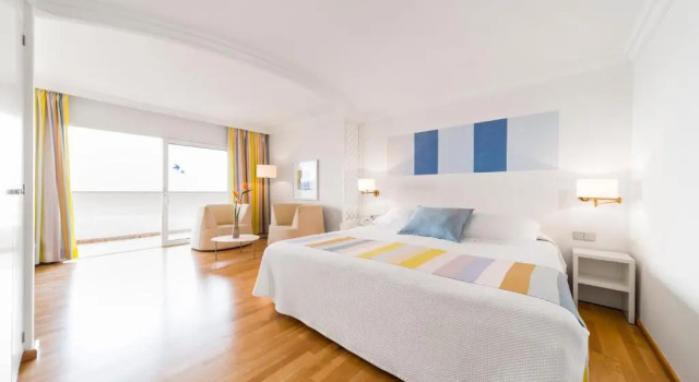 Номер Superior OCEANO Health Spa Hotel