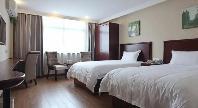 Двухместный номер Deluxe GreenTree Inn Taizhou Gaogang District Gov. Business Hotel