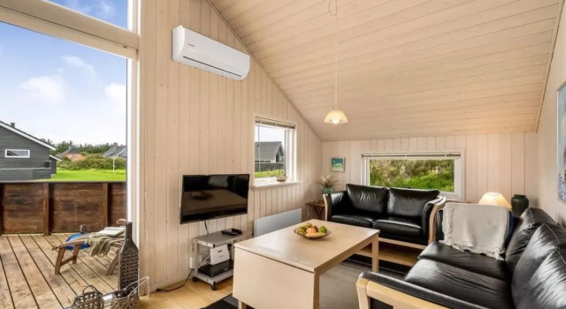"Coco" - 500m from the sea in Western Jutland, Забронировать Отель Отели Limfjord с парковкой, Парковка