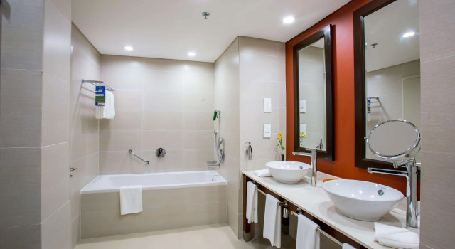 Семейный номер Standard Park Inn by Radisson, Kigali