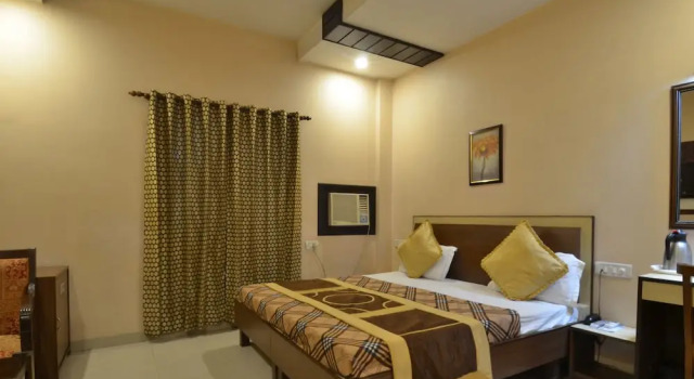 Номер Superior Sarovar Regency