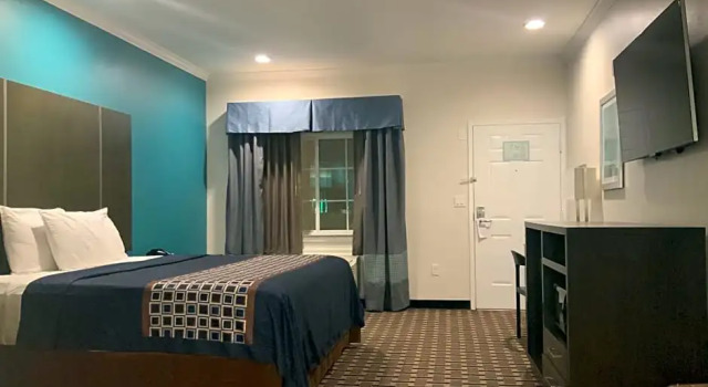 Двухместный люкс Regency Inn & Suites- NW Houston