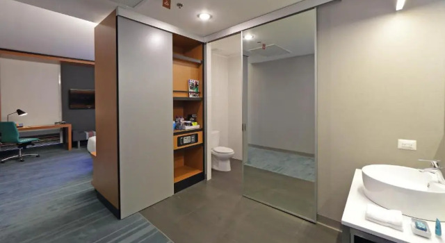 Aloft Double Guest Room with city view Aloft Panama