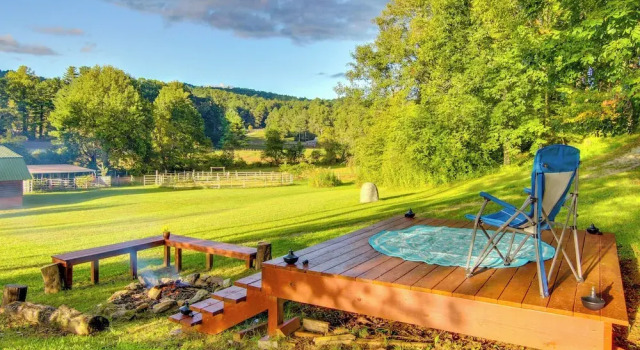 Коттедж Hendersonville Cabin Near Hiking & Waterfalls!