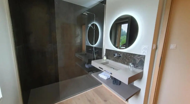 Номер Superior Maison La Devinière - sauna et spa compris accessibles toute lannée