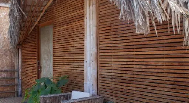 Seng i sovesal Eco Lodge