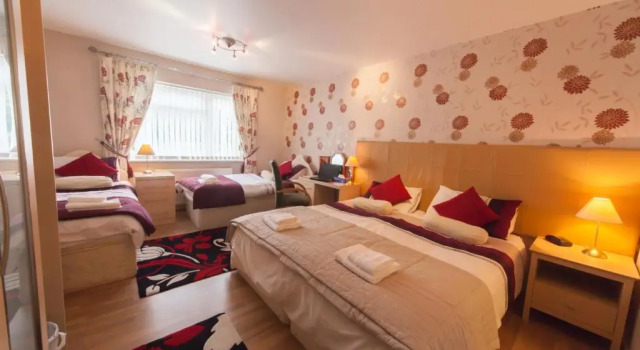 Четырёхместный номер Standard Wyngate Guest House