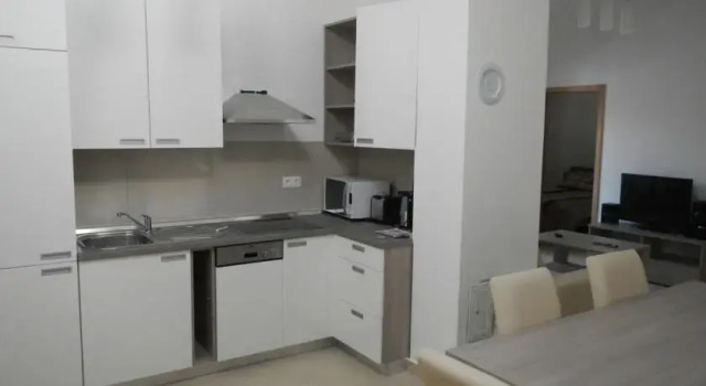 Apartments Eva, Забронировать Апартаменты/квартира Отели Малинска с парковкой, Парковка