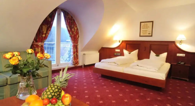 Полулюкс с балконом Hotel Villa Gropius