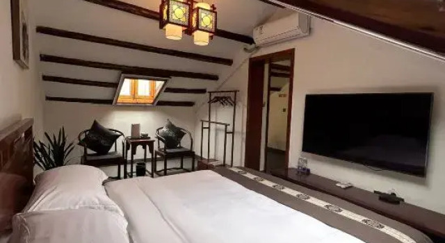 Двухместный люкс Deluxe Phoenix Suiji Xiaoyuan Homestay