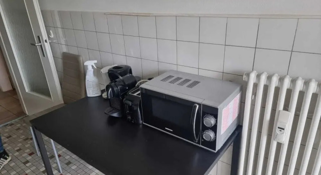 Full 3 Bedroom Flat With Internet and Balcony, Забронировать Отель Базель Базель-Штадт, рядом с Ворота Шпалентор