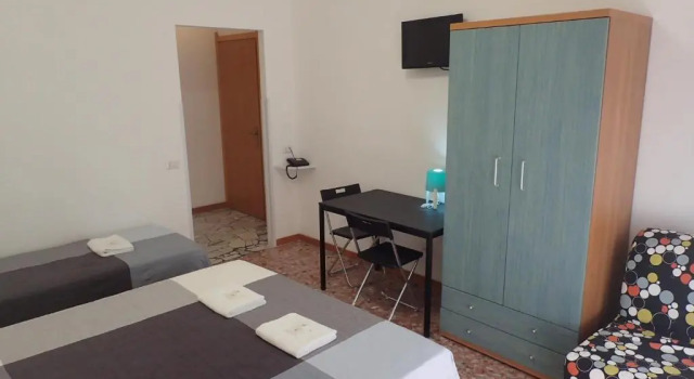 Трёхместный номер Economy Hotel Brivio
