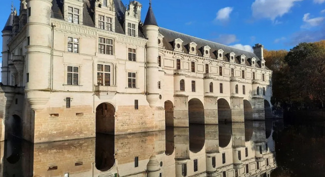 Le Domaine de Louise, Book Hotel Seigy 