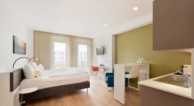 Апартаменты с балконом K-Apart Hotel & Boardinghouse