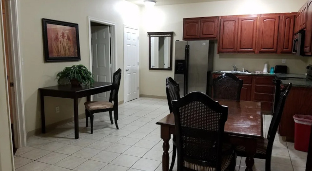 Люкс Premium Crossroads Inn & Suites