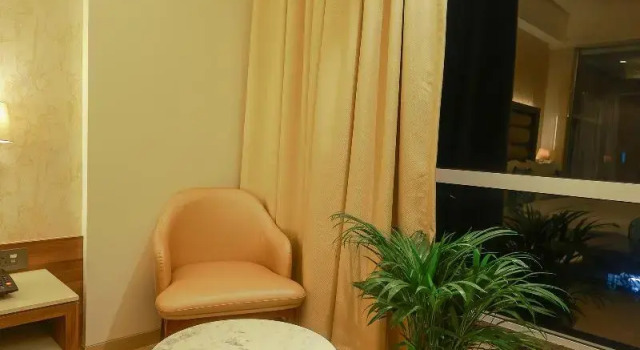 Номер Deluxe Shera Hotels & Banquets