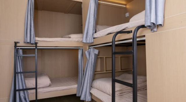 Кровать в общем номере (женский номер) Qinglan International Youth Hostel (Zhengyifang Shopping Center)