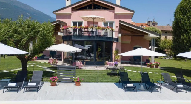 Двухместный номер Standard с видом на бассейн Villa Costantina with heated POOL