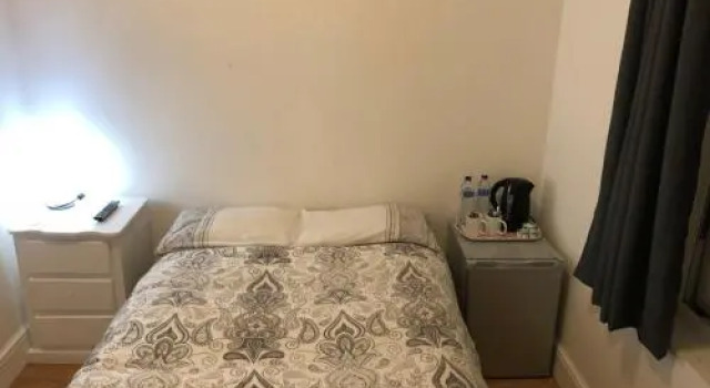 R.L.E 93, Prenota Hotel Birkenhead , vicino a Tranmere Beach