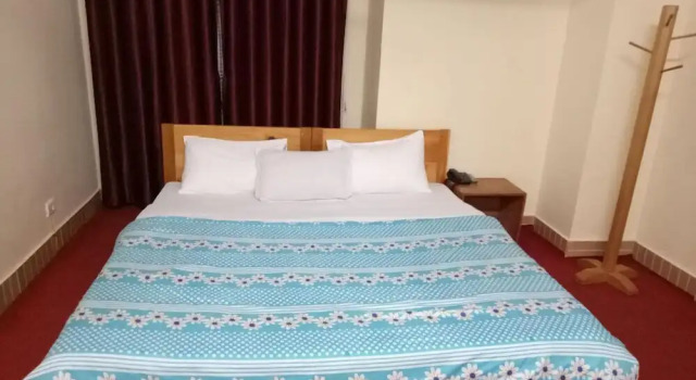 City Hotel