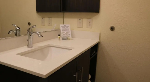 Шестиместный номер Standard Candlewood Suites Nashville - Goodlettsville by IHG