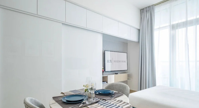 LUX Holiday Home - Studio One 2, Забронировать Отель Дубай Эмират Дубай, рядом с Dubai Marina Yacht Club