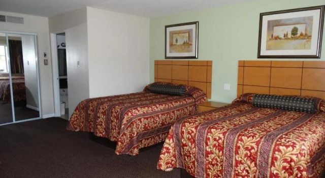 Colony Motel, Đặt Nhà nghỉ ven đường Brookfield Wisconsin